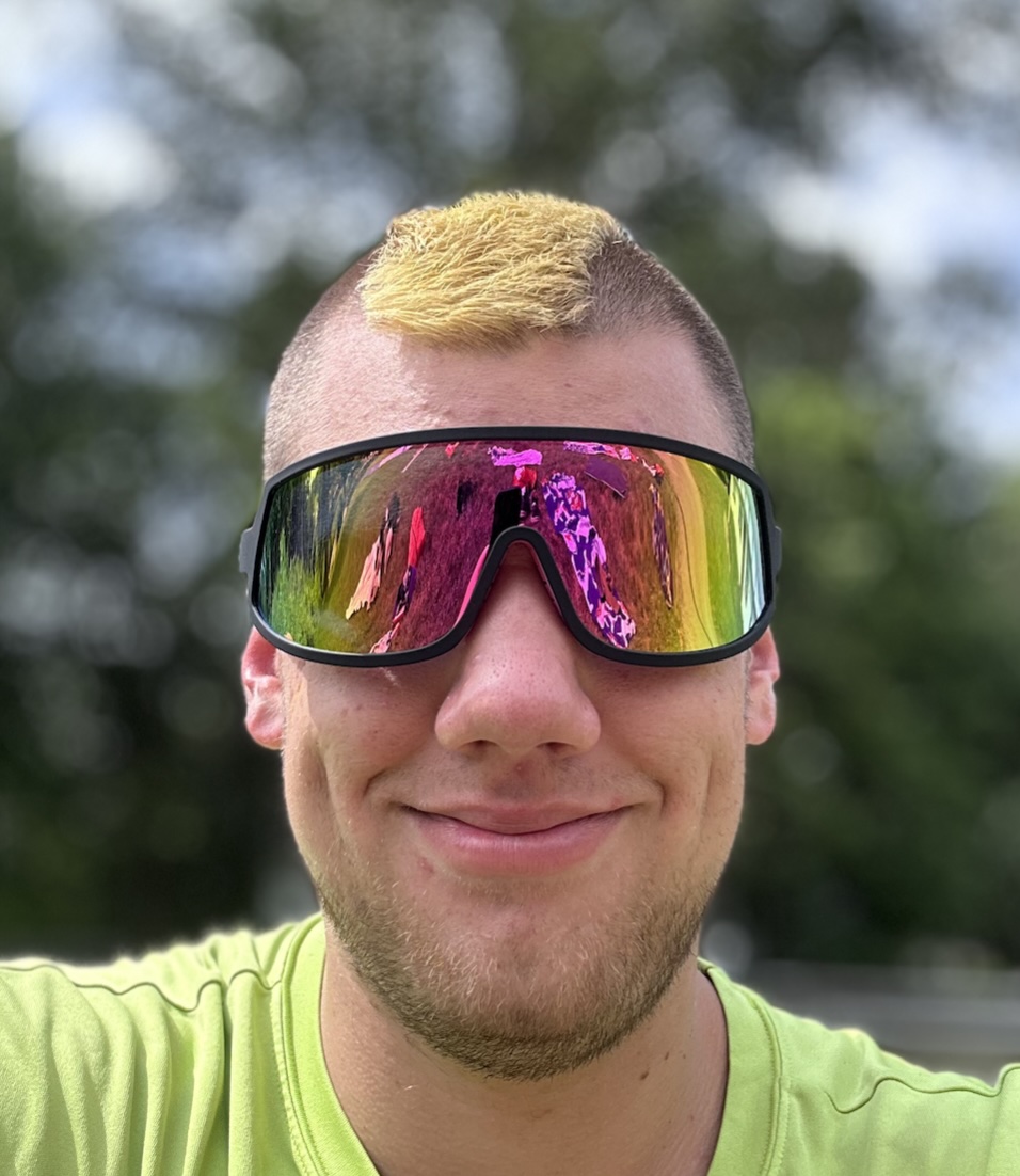 Elijah Landis headshot